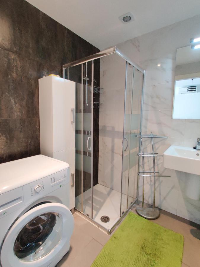Oasis Beach Apartments อาลิกันเต ภายนอก รูปภาพ