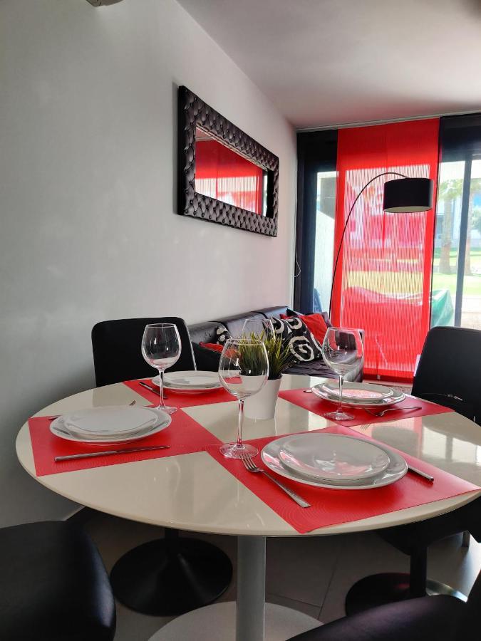 Oasis Beach Apartments อาลิกันเต ภายนอก รูปภาพ