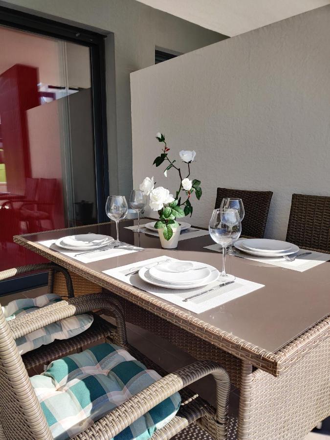Oasis Beach Apartments อาลิกันเต ภายนอก รูปภาพ