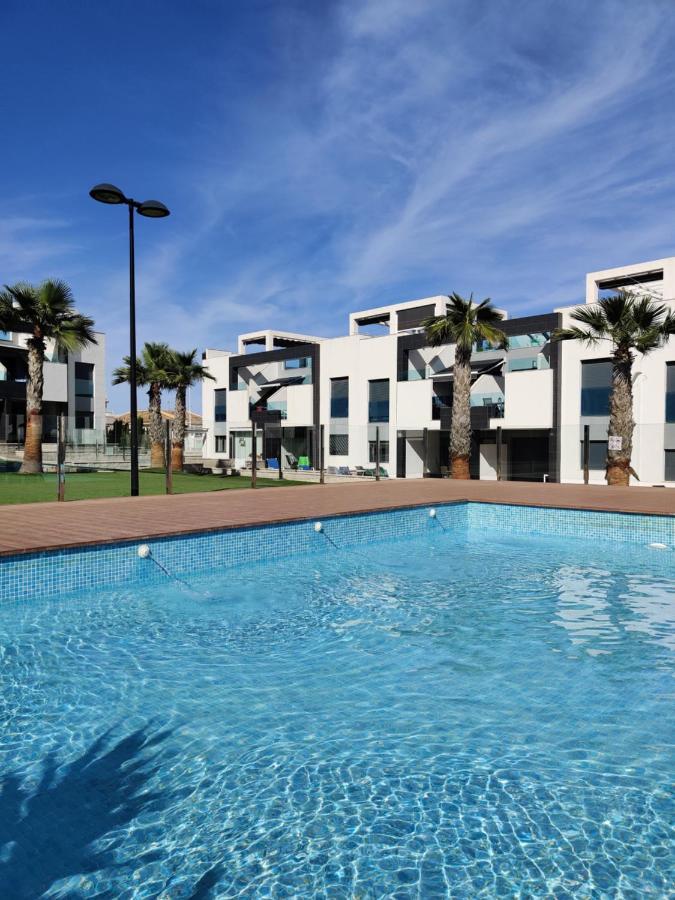 Oasis Beach Apartments อาลิกันเต ภายนอก รูปภาพ