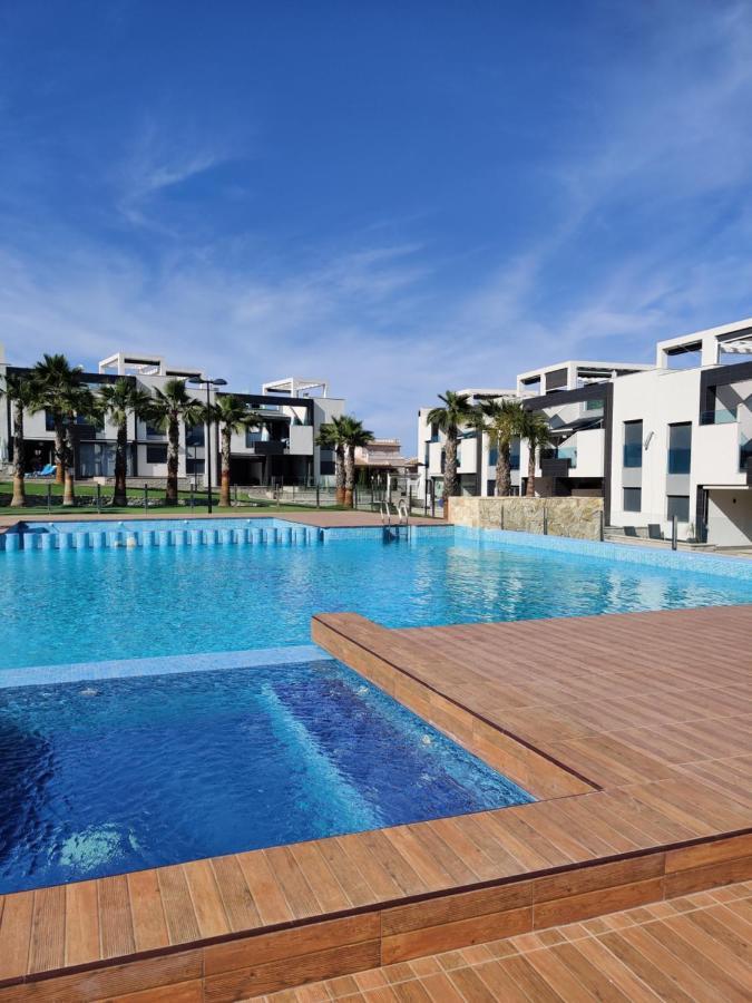 Oasis Beach Apartments อาลิกันเต ภายนอก รูปภาพ